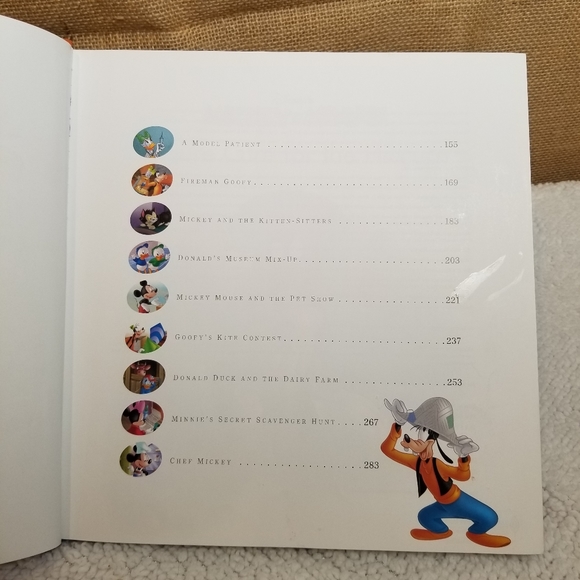 Disney's Mickey & Minnie 18 Storybook Collection Sustainable Forestry In… - Picture 7 of 14